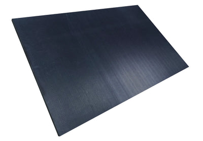 Insulating matting with ridged surface texture