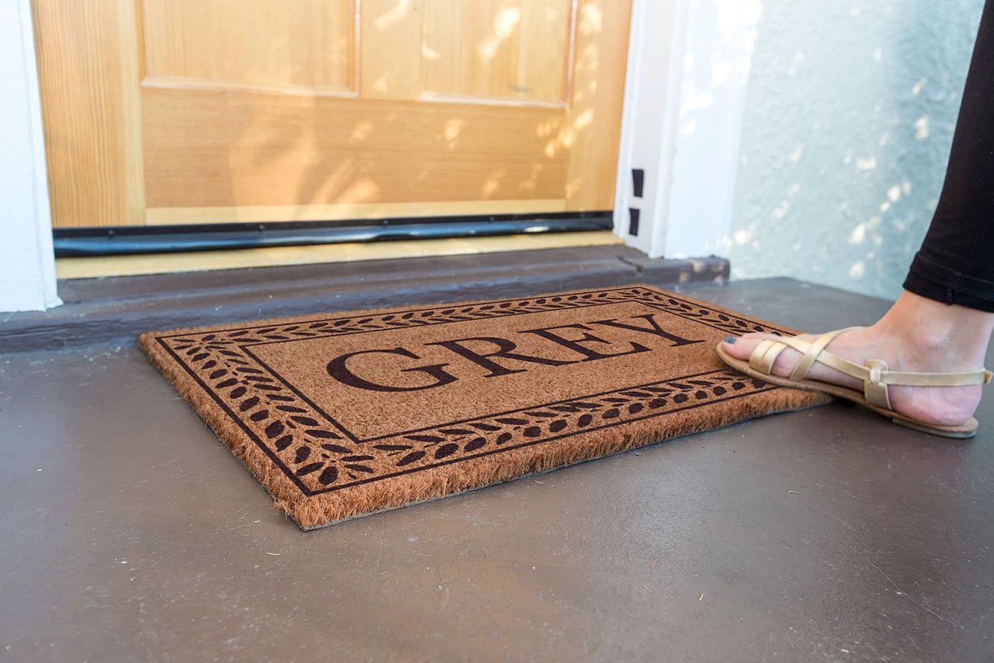 Leafy Vines Border Personalized Doormats