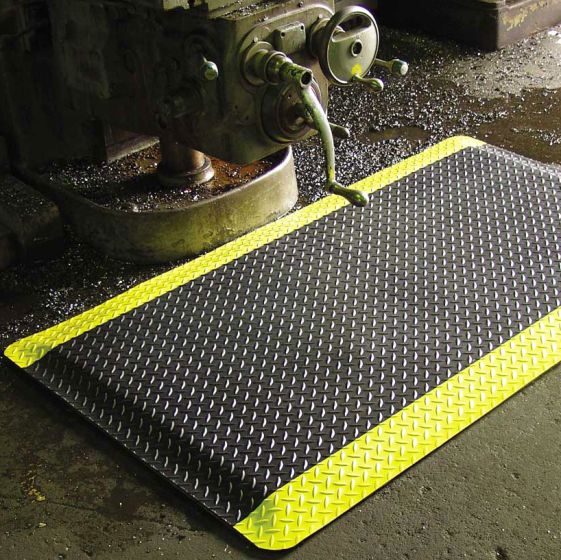 Diamond Plate Knob Backed Anti-Fatigue Mat for Wet Areas